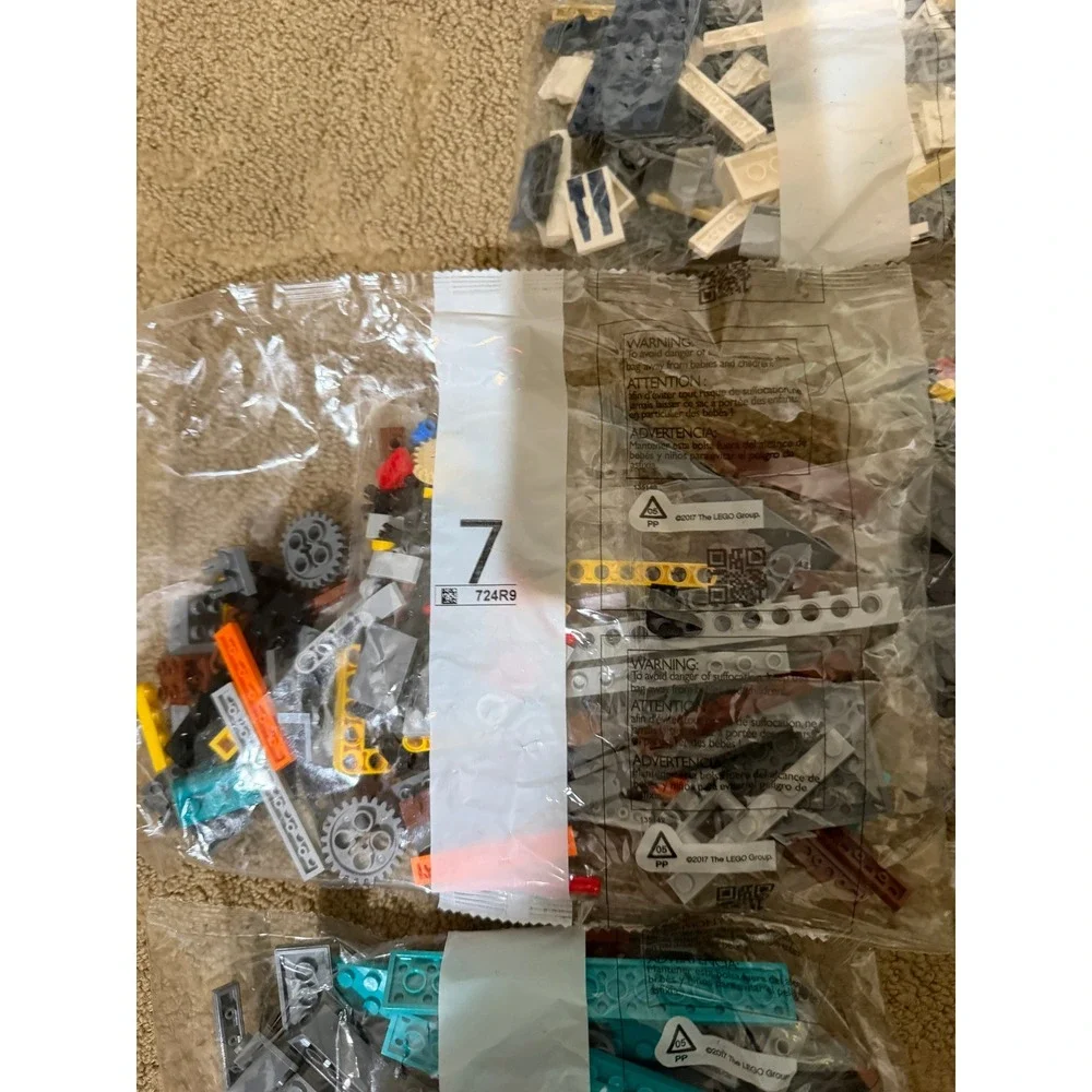 LEGO 724R9 labeled Replacement lot of 5 Bags  #3 7 8 11 12 technics? Ninjago? - Picture 3 of 11